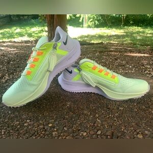 Men’s Nike Air Zoom Pegasus 38 Flyease
